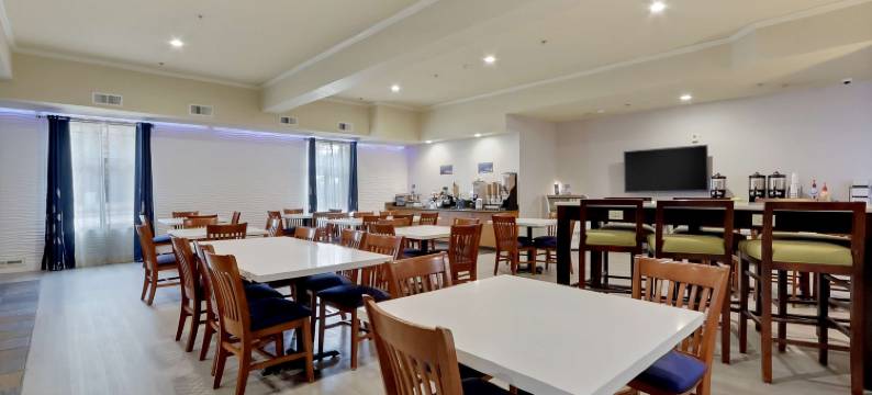 杜邦自由贝斯特韦斯特酒店(Best Western Liberty Inn DuPont)图片