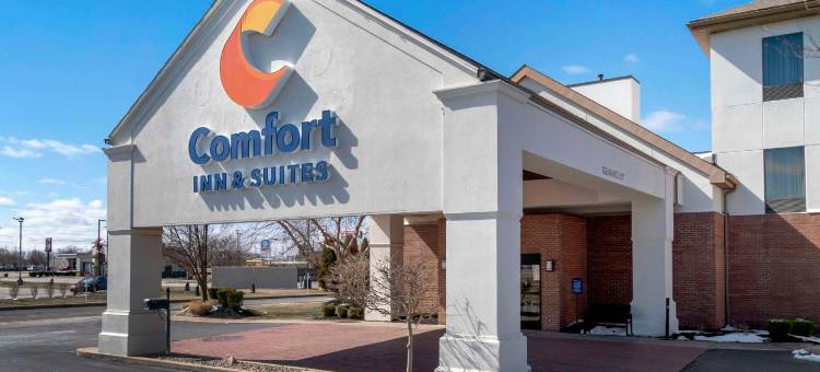 舒适套房酒店(Comfort Inn & Suites Toledo North)图片