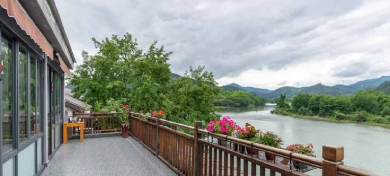 古堰居家民宿(玉溪路分店)图片