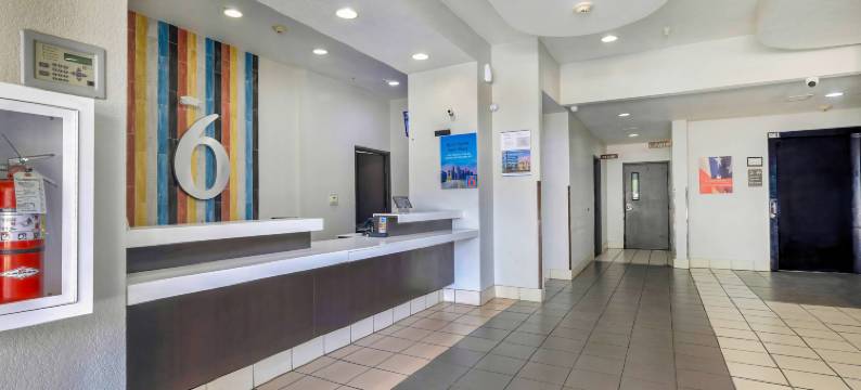 德克萨斯雪松公园 6 号汽车旅馆(Motel 6 Cedar Park, TX)图片