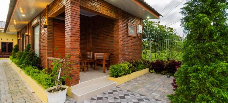 红多兹@西兰吉特奥尔多斯别墅(RedDoorz @ Aldos Villa Silangit)图片