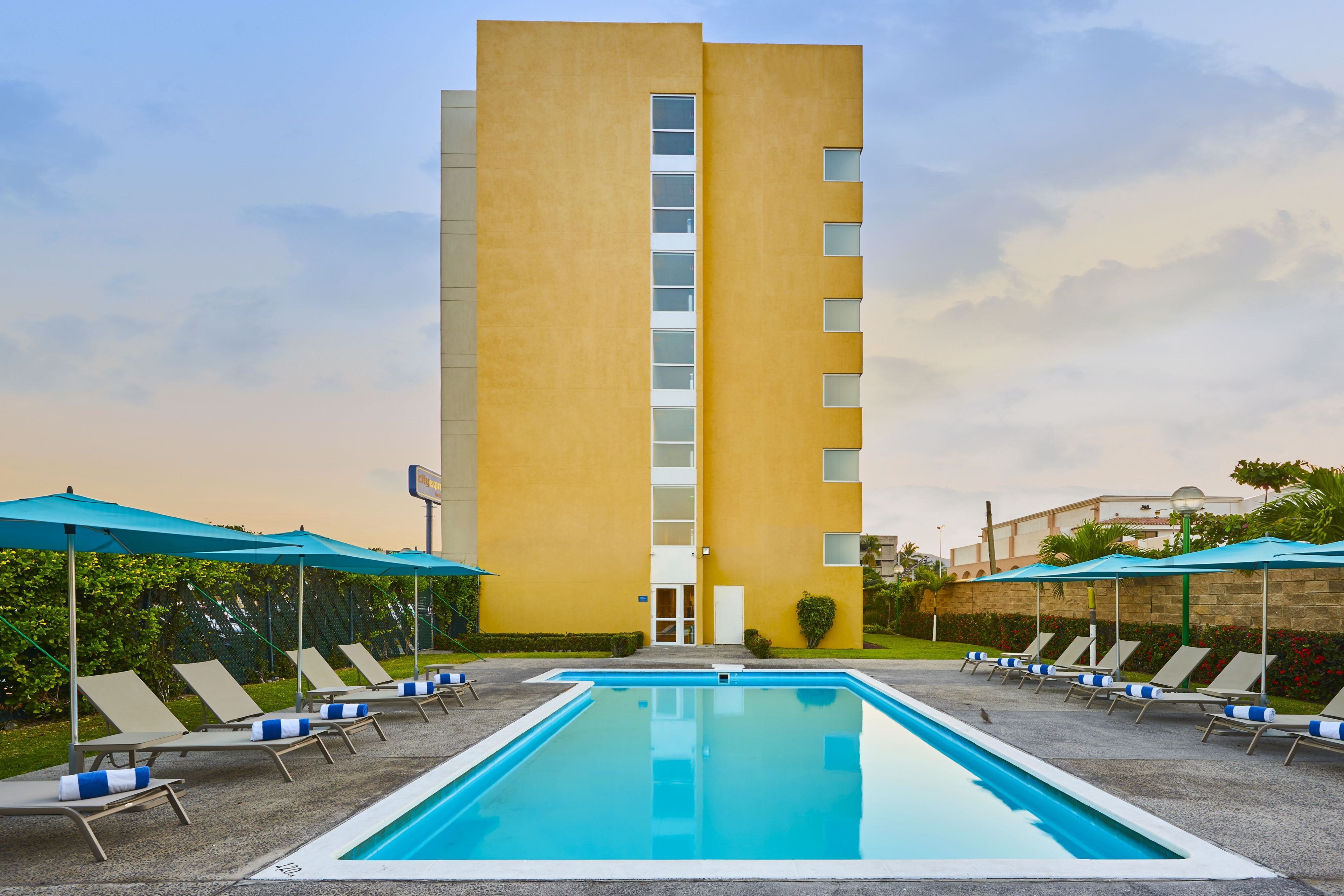 City Express by Marriott ManzanilloOver view