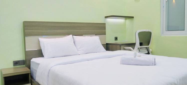 希瓦家园沙利亚红伙伴靠近阿伦阿伦特加尔(Shiva Home Syariah RedPartner Near Alun Alun Tegal)图片