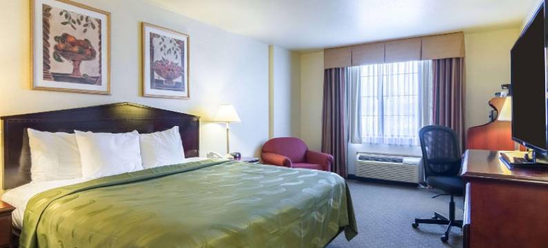 品质套房酒店(Quality Inn & Suites Alma I-40)图片