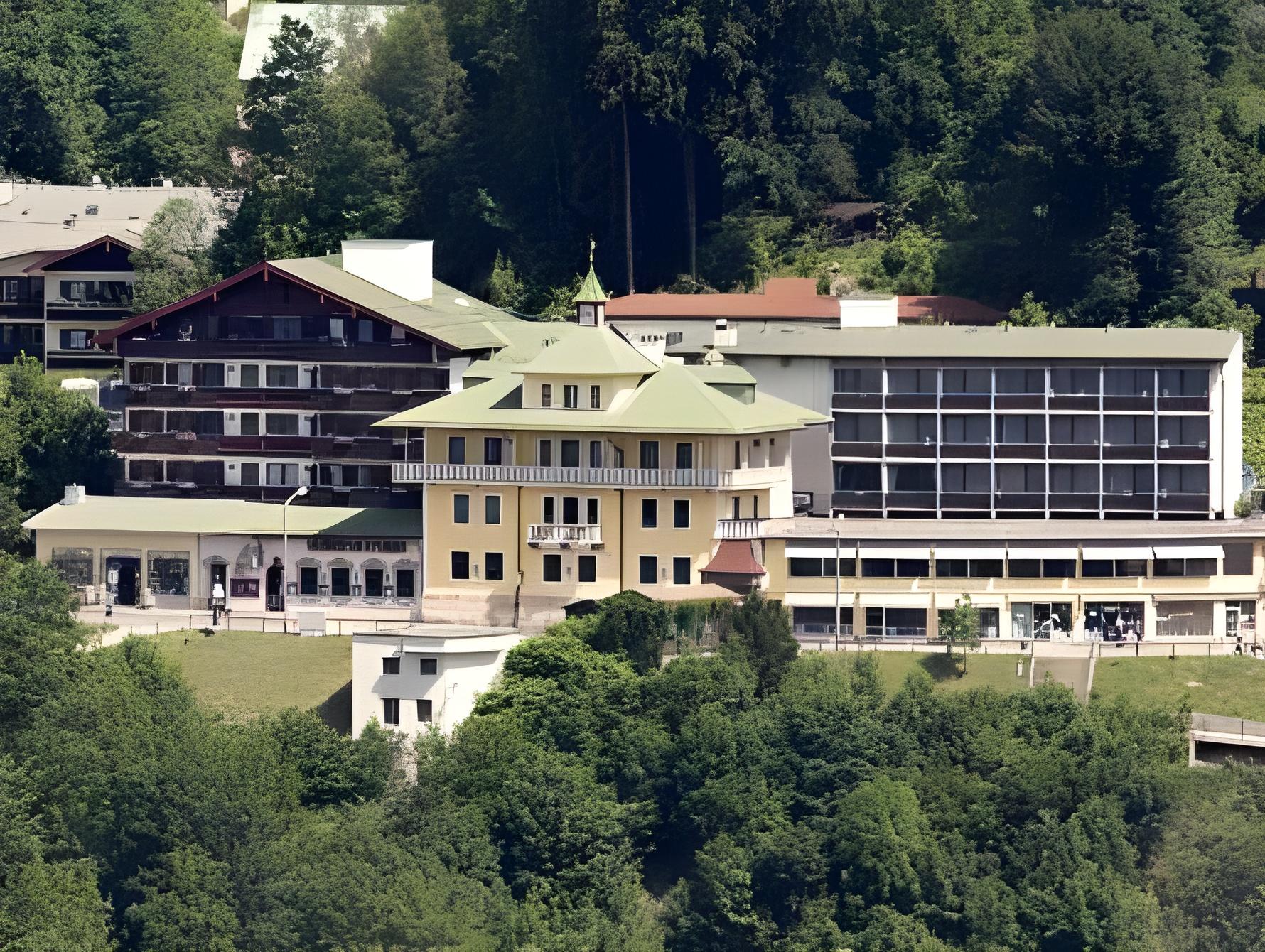 Hotel Vier Jahreszeiten Over view