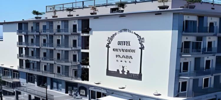 拉布兰达广场里维容酒店(Hotel Reveron Plaza)图片