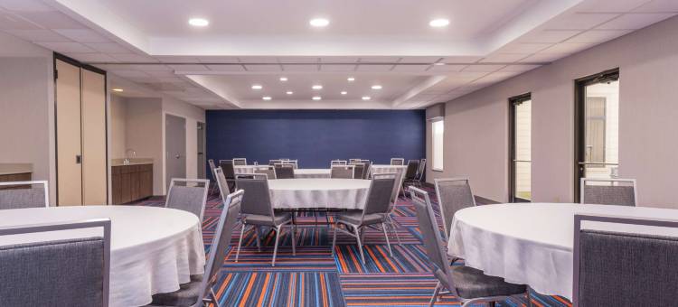 希尔顿欢朋套房酒店-圣路易斯切斯特菲尔德(Hampton Inn & Suites St. Louis/Chesterfield)图片