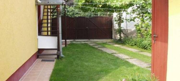 扎克克拉尤才套间酒店(Zach Klara Utcai Apartman)图片