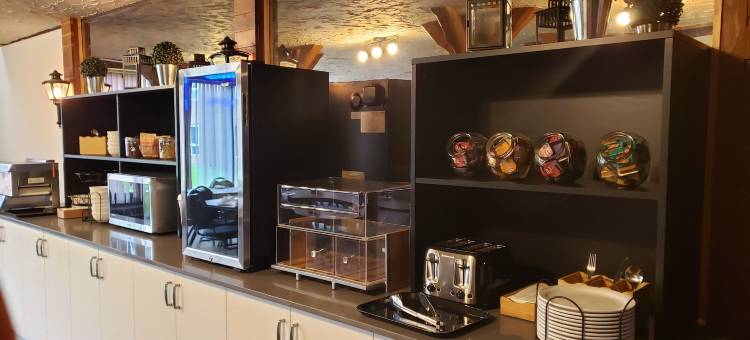 斯普鲁斯格罗夫温德姆速8酒店(Super 8 by Wyndham Spruce Grove)图片