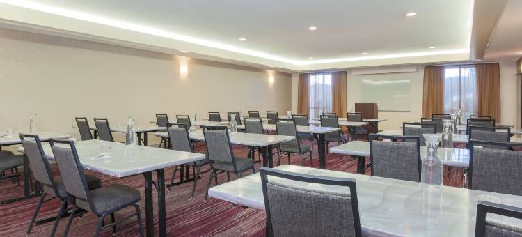 门罗机场万豪万怡酒店(Courtyard by Marriott Monroe Airport)图片