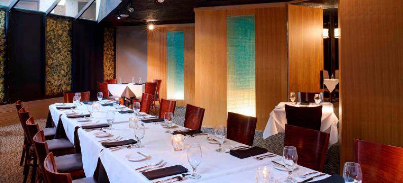 底特律诺维福朋喜来登酒店(Four Points by Sheraton Detroit Novi)图片