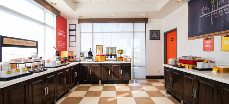 希尔顿欢朋酒店-图森机场(Hampton Inn Tucson-Airport)图片