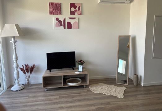 Studio à la Campagne Proximité de la Ville Hotel Overview