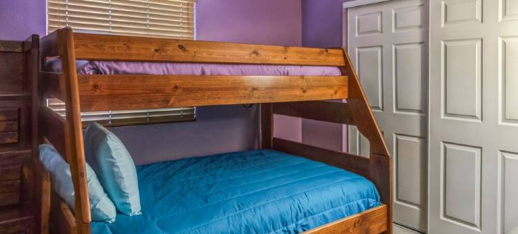 Entire Vacay Home "10 miles from Downtown" - 7 Beds 3 Rooms 2 Bath - Full Garage图片