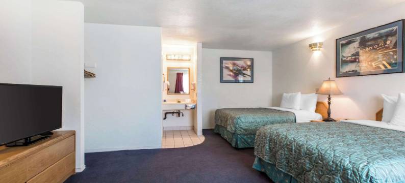 罗德威酒店-博蒙特1-10(Rodeway Inn Beaumont)图片