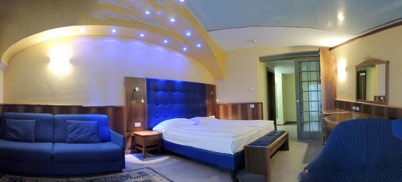 阿斯托里亚格兰酒店(Grand Hotel Astoria)图片