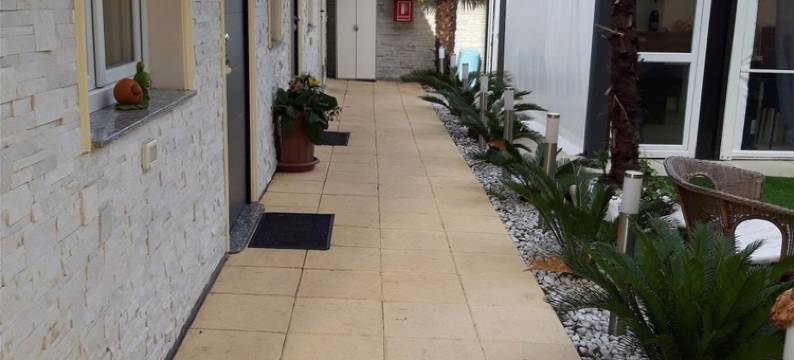 B&B房间 - B & b绿洲激情博览会 - 三人房(Room in B&B - B & b Oasis Passion Fiera - Triple Room)图片