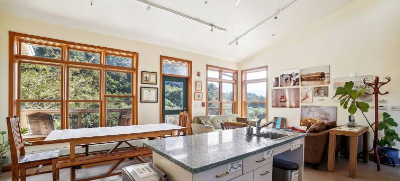 利曼图尔旅馆(Limantour Lodge)图片