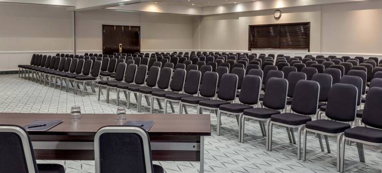 曼彻斯特机场希尔顿酒店(DoubleTree by Hilton Manchester Airport)图片