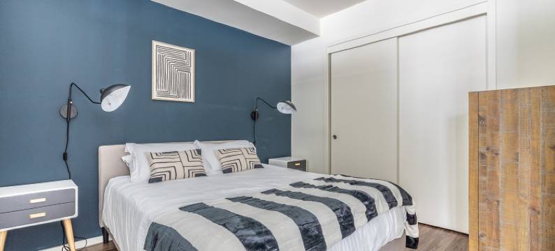 Rooftop Deck and Fitness Center - Luxurious Sophisticated Retreat图片