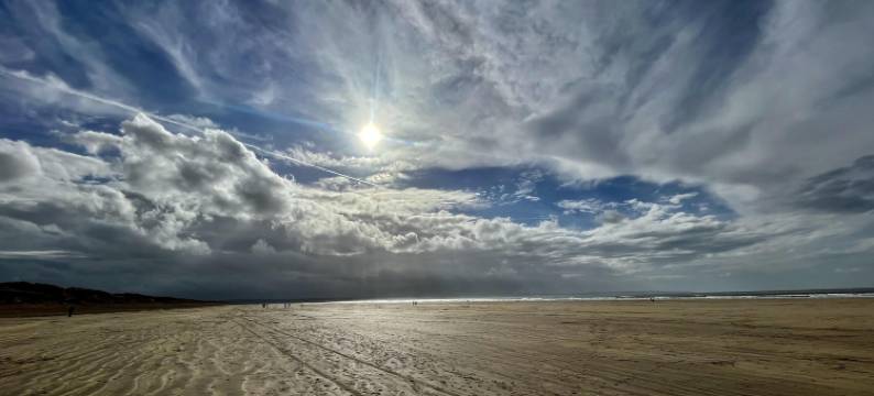 美丽的六卧室住宅 - 可住12人 - 迷人景观(Beautiful 6-Bed - Sleeps 12 - Stunning Views)图片