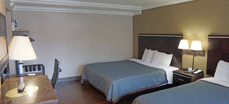 近洛杉矶国际机场霍索恩广场酒店(Hawthorne Plaza Inn Near LAX)图片