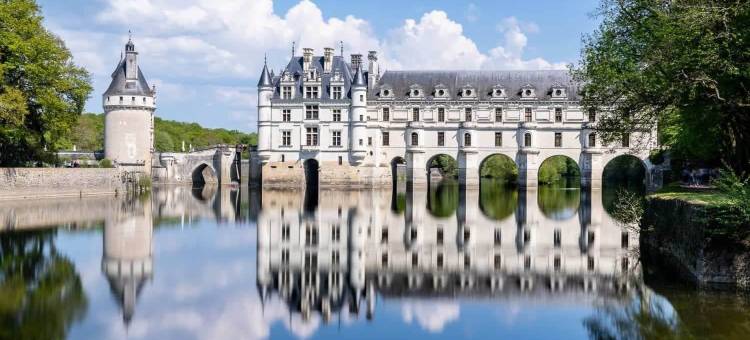 图尔南基里亚德酒店-图尔尚布雷莱斯(Kyriad Direct Tours Sud - Chambray les Tours)图片