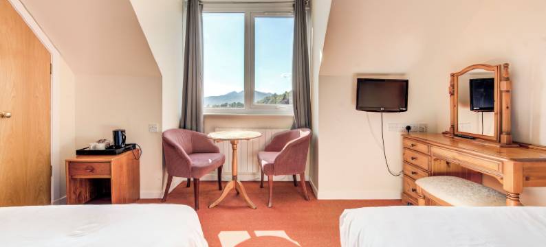 奥尼赫酒店(Onich Hotel & Lochside Beach Pods)图片