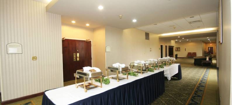 史特斯维尔华美达酒店(Ramada by Wyndham Statesville)图片