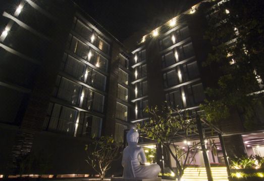 Sinq Prive Hotel Overview