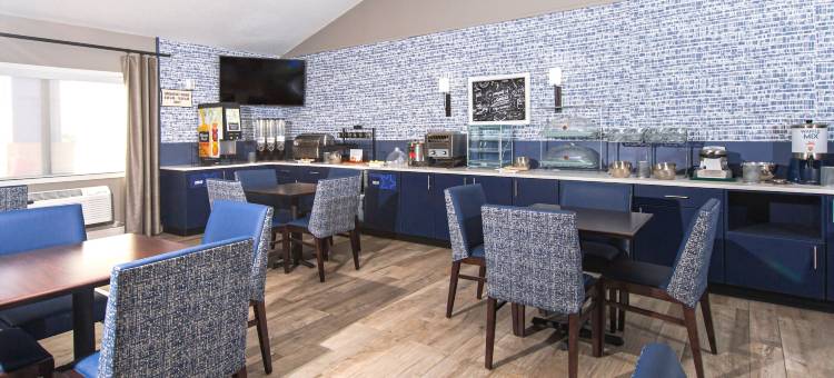 拉皮德城AmericInn酒店(AmericInn by Wyndham Rapid City)图片