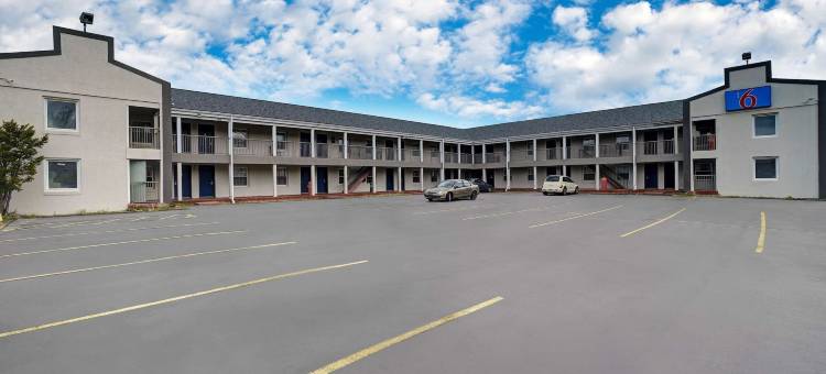 宾夕法尼亚华盛顿 6 号汽车旅馆(Motel 6 Washington, PA)图片