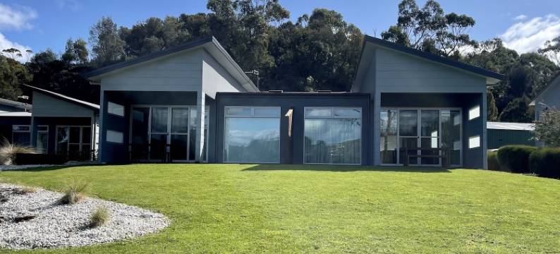 滨水公寓(Waterfront Apartments)图片