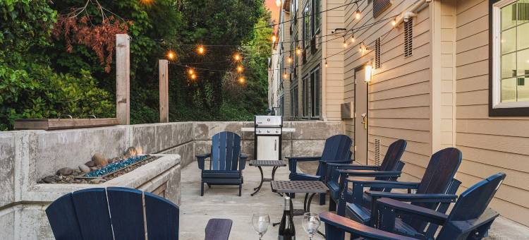 阿什利套房式旅馆(The Ashley Inn & Suites)图片