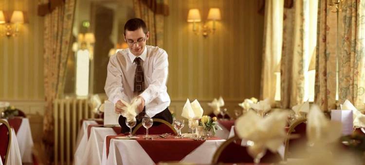 斯卡伯勒克利夫顿酒店(Clifton Hotel)图片