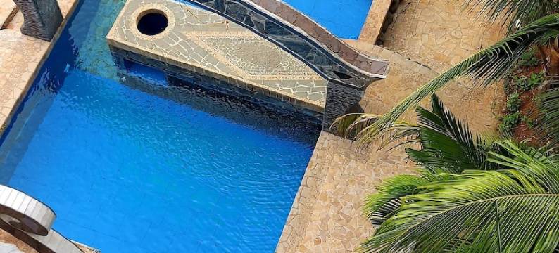 埃尔卡斯蒂略蒙特坎帕纳(El Castillo Monte Campana)图片