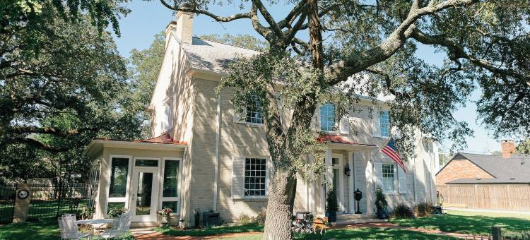 马车客栈民宿(The Carriage House Inn Bed and Breakfast)图片