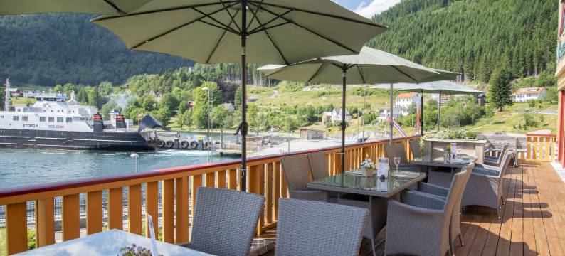 拉维克菲尤尔德酒店(Lavik Fjord Hotel & Apartments)图片