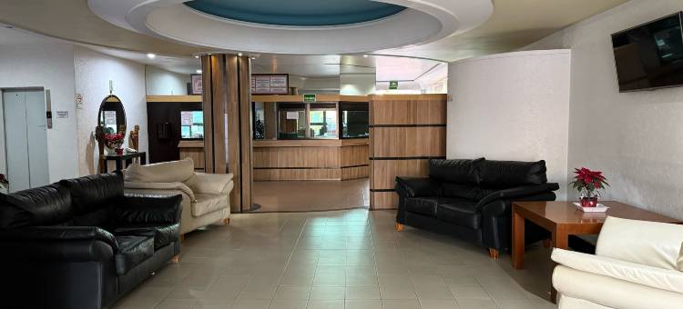 首都 O 奥图帕拉德德尔瓦勒酒店 - 特拉尔内潘特拉工业中心(Autoparador Del Valle)图片