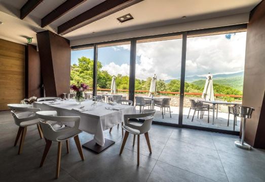 Borgotufi Albergo DiffusoHotel Overview