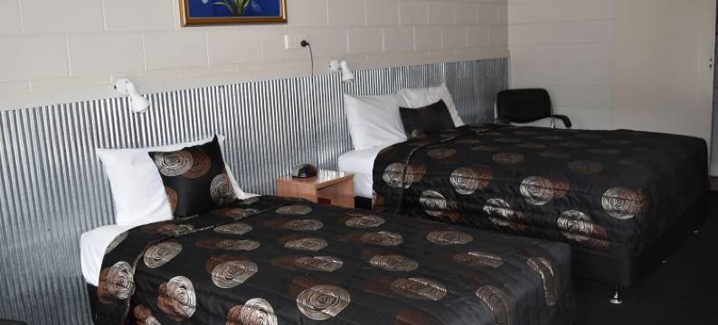 黑钻汽车旅馆(Black Diamond Motel)图片