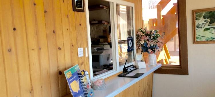 铁山经济型旅馆(Budget Host Inn Iron Mountain)图片