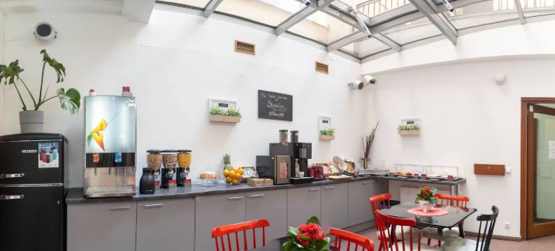 布拉格查理大桥安心居酒店(Safestay Prague Charles Bridge)图片