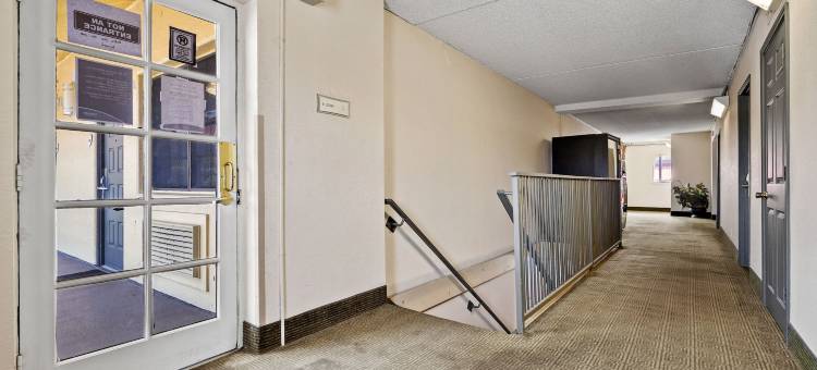 温德姆旗下拉昆塔温德姆酒店-科斯塔梅萨/纽波特海滩(La Quinta Inn by Wyndham Costa Mesa / Newport Beach)图片