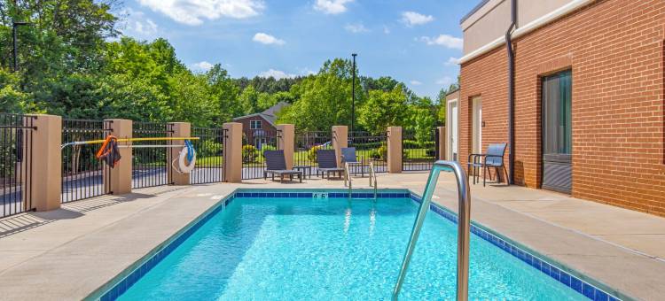 格林斯伯勒 - 高点舒适套房酒店(Comfort Suites Greensboro-High Point)图片