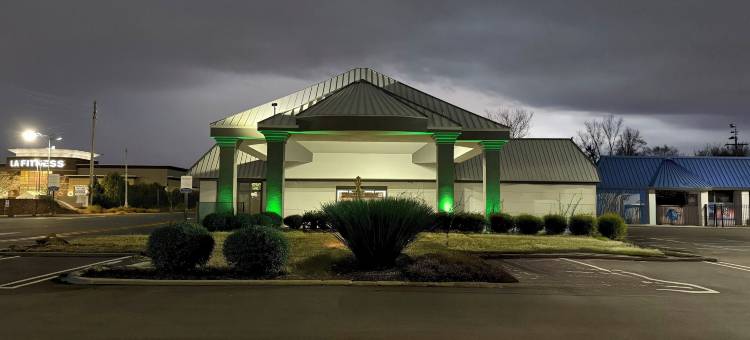 宴会中心品质套房酒店(Quality Inn & Suites Banquet Center)图片