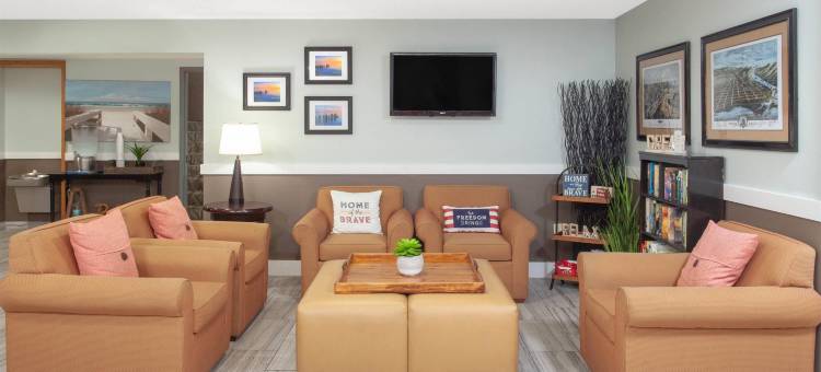 格兰德黑文温德姆呗盟套房酒店(Baymont by Wyndham Grand Haven)图片