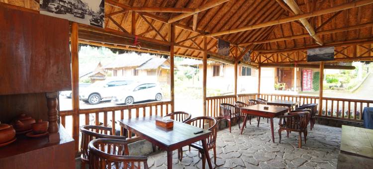 甘榜卡鲁亨苏坦拉贾别墅(Villa Kampung Karuhun Sutan Raja)图片