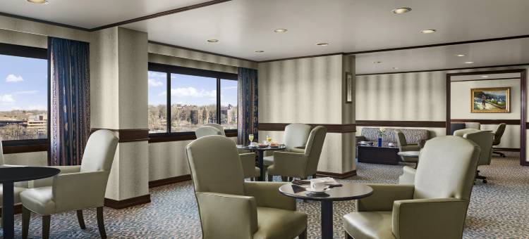 利堡/乔治·华盛顿大桥希尔顿逸林酒店(DoubleTree by Hilton Fort Lee/George Washington Bridge)图片