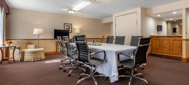 伊利湖会议中心凯隆酒店(Clarion Hotel Conference Center on Lake Erie)图片